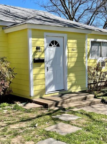 4017 Marks Pl, Fort Worth TX  76116-7946 exterior