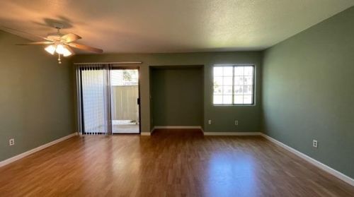 7445 Auburn Oaks Ct, Citrus Heights, CA 95621-1386