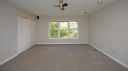 2102 Alpine Pl, Cincinnati OH  45211-3528 exterior