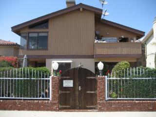 5243 Whitecap St, Oxnard, CA 93035-1850