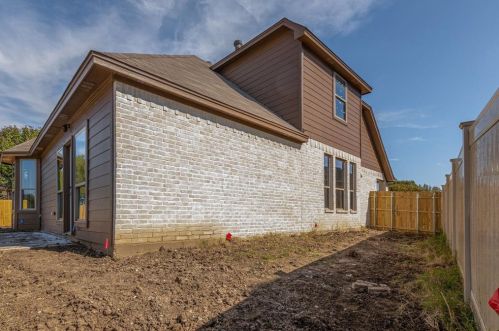 7877 Waxwing Cir, Fort Worth TX  76137-1089 exterior