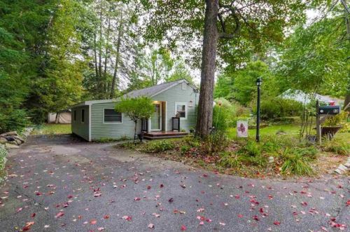 13 Aruda Rd, Sandown, NH 03873-2707