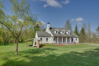 4833 Lilly Ln, Bellingham, WA 98226-7544