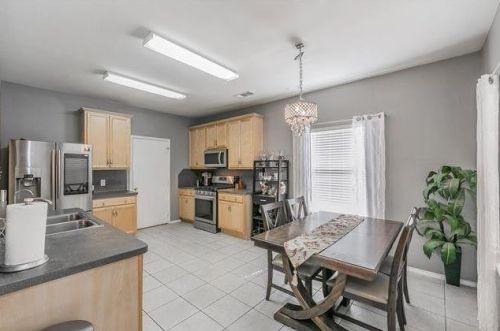 5825 Show Master Ln, Fort Worth TX  76179-2382 exterior