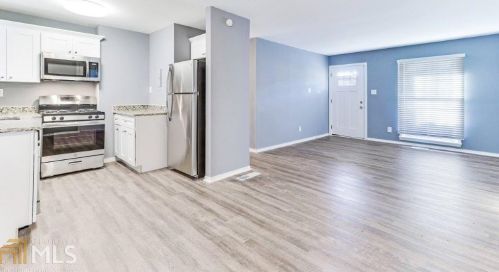 3597 Fairlane Dr, Atlanta GA  30331-1515 exterior