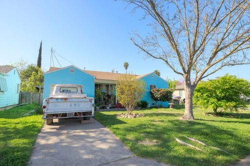 2032 Dora St, Modesto, CA 95354-2915