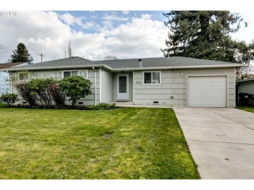 643 Tinamou Ln, Springfield, OR 97477-7576