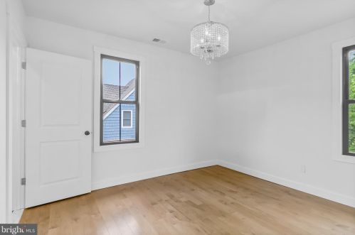 1671 Lawrence Rd, Trenton NJ 08648 exterior