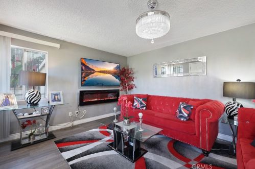 14719 Stanford Ave, Compton, CA 90220-1135