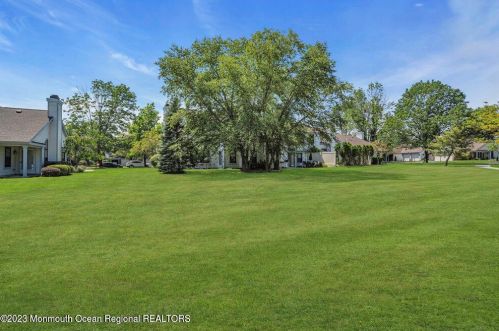 178 Old Orch Ln, Tinton Falls NJ 07712-2570 exterior