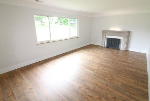 6222 Crestview Pl, Cincinnati, OH 45230-1212