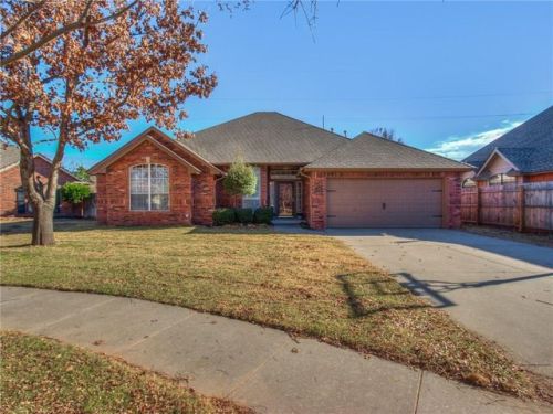 229 Deerhurst Dr, Norman, OK 73072-3875