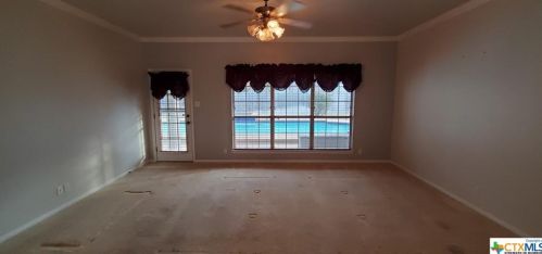 520 Red River Rd, Morgans Point, TX 76513-1008