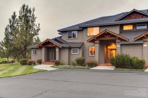 800 Golden Pheasant Dr, Eagle Crest, OR 97756-7000