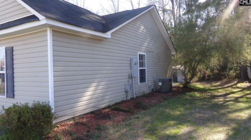 15 Derby Ln, Lugoff SC  29078-8750 exterior