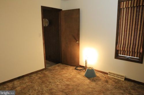 20 Apollo Dr, Trenton NJ  08620-1004 exterior