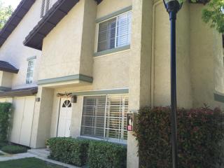 147 Oxford, Irvine CA  92612-2667 exterior