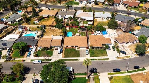 10075 Hedrick Ave, Riverside CA  92503-2377 exterior