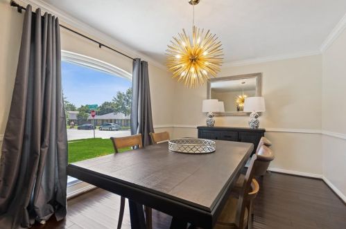 1801 Kensington Dr, Carrollton TX 75007-2463 exterior