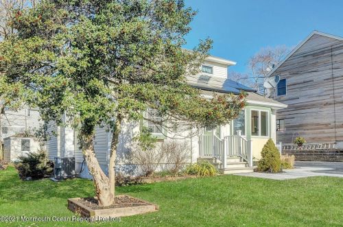 553 Smith Dr, Point Pleasant Beach, NJ 08742-5428