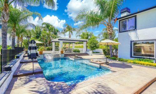 14082 Crystal View Ter, Riverside CA  92508-8705 exterior