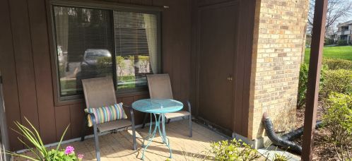 1350 Sterling Ave, Palatine, IL 60067-1913