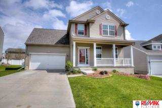 8815 164th St, Omaha, NE 68136-1361