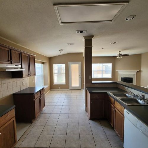 2520 Aiken Ln, Fort Worth TX  76123-1652 exterior