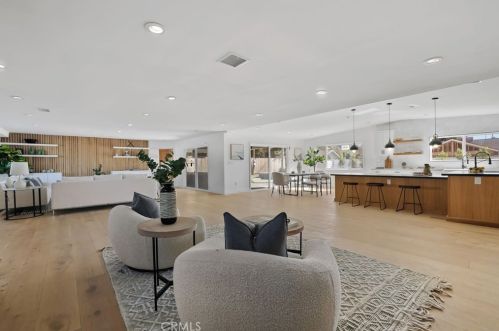 11872 Gladstone Dr, Santa Ana CA  92705-2938 exterior