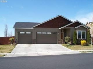 2397 Overlook Dr, Hermiston, OR 97838-1234