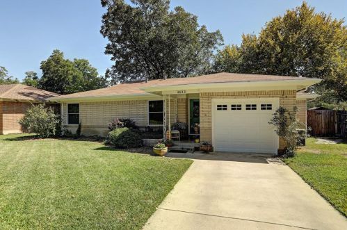 4633 Selkirk Dr, Fort Worth, TX 76109-5243