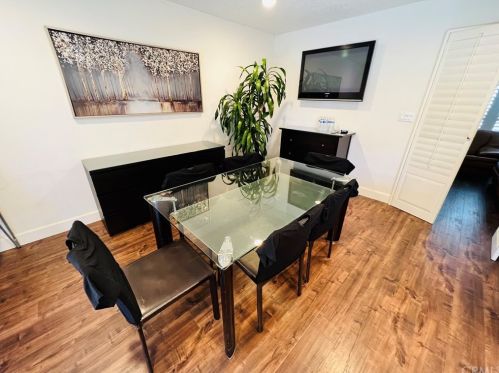 5950 Southern Ave, South Gate, CA 90280-3820