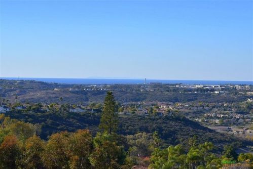 3012 Xana Way, Carlsbad, CA 92009-4448