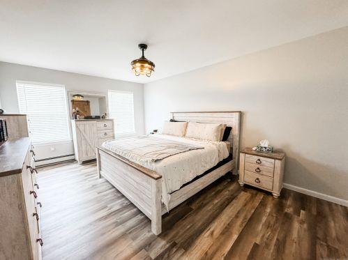 15 Bartlett Meadow Dr, Killingly CT  06241-1847 exterior