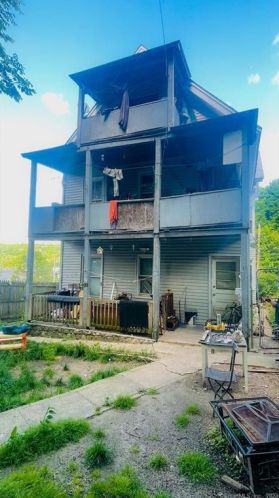 18 Wilson St, Waterbury, CT 06708-2714