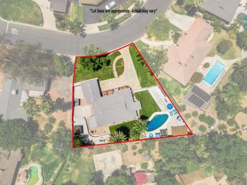 2321 Daventry Rd, Riverside CA  92506-1531 exterior