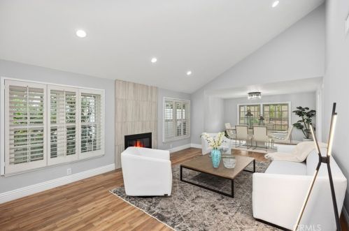 10 Vispera, Irvine CA  92620-2127 exterior