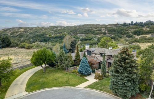 10188 Dimple Dell Ln, Sandy UT 84092-4505 exterior