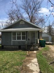 135 Chandler Blvd, Macomb IL  61455-1414 exterior