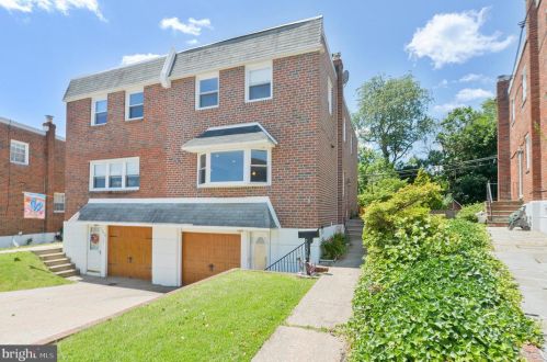 7326 Hill Rd, Philadelphia, PA 19128-1410