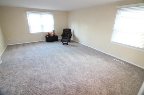 11827 Fairsprings Ct, Cincinnati OH 45246-2101 exterior