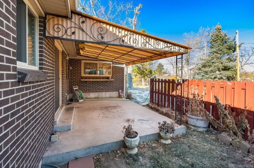 7285 Tamarac St, Englewood CO 80112-1882 exterior