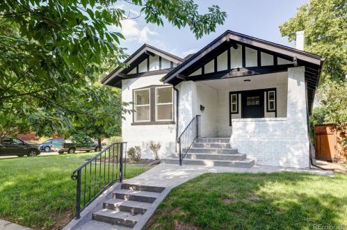 2203 Grape St, Denver CO  80207-3838 exterior