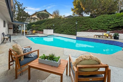 12821 Bonita Heights Dr, Santa Ana CA  92705-1319 exterior