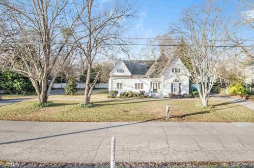 17 Main St, Hampton, GA 30228-5501