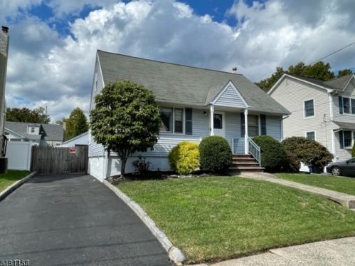 7 Roger Norton Pl, Cranford, NJ 07016-3346