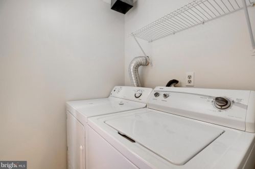 7 Grace Church Ct, Silver Spring MD  20910-2161 exterior