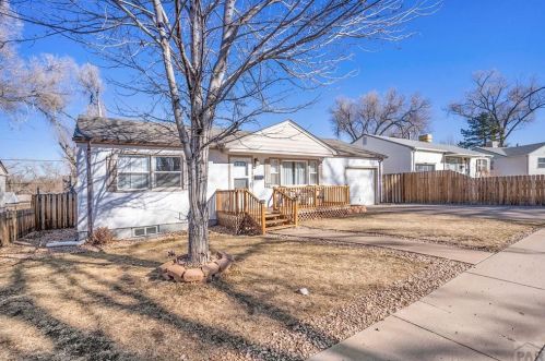 914 Alexander Cir, Pueblo CO  81001-2015 exterior