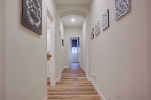 5057 Bella Collina St, Oceanside CA  92056-1924 exterior