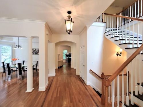 205 Fieldsborn Ct, Atlanta GA  30328-1039 exterior